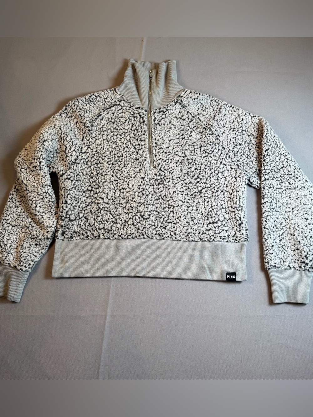 PINK Victoria's Secret Women’s szS White& Black Sherpa Half-Zip Cropped Pullover